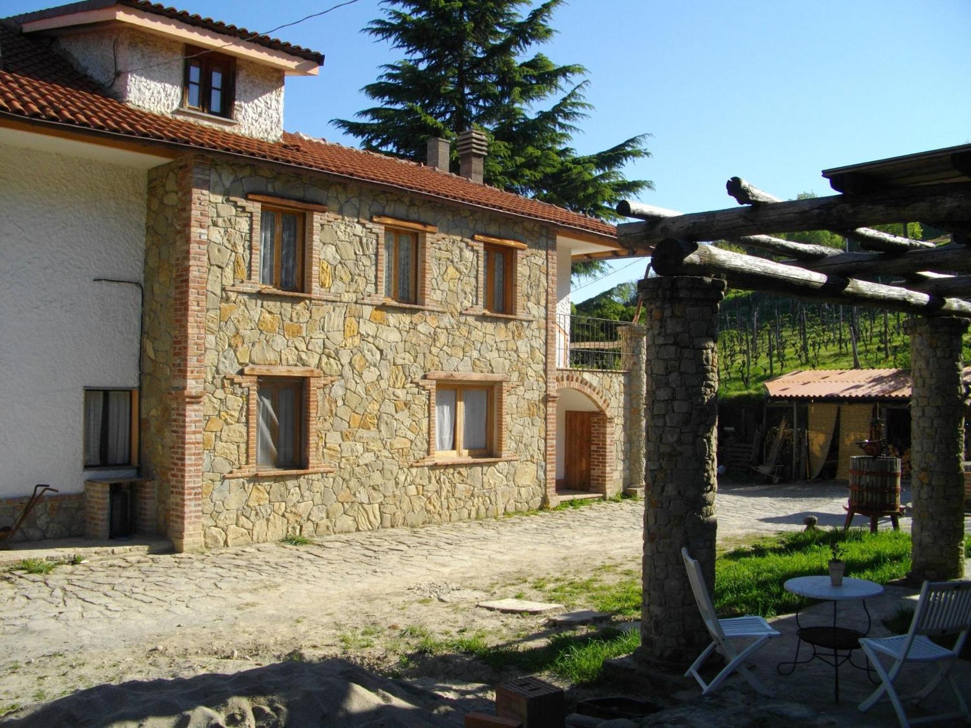 La Martinella Villa Canelli Exterior photo